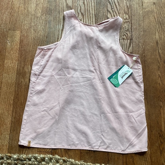 Tentree Women’s Harbour Tank colour Quartz Pink size S - Picture 11 of 12